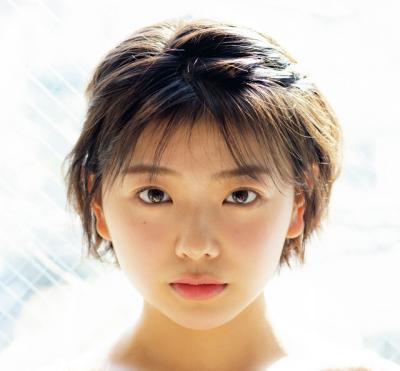 大熊杏優　最新グラビア水着画像　24枚