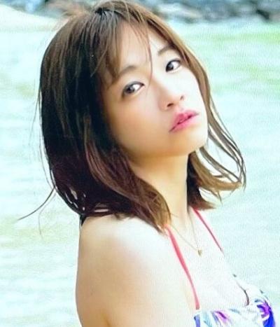 諏訪彩花　グラビア水着画像　31枚