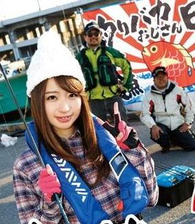 【ドスケベネタ】人気AV女優とおっさんが海釣り対決wwwwガチのやつやwww