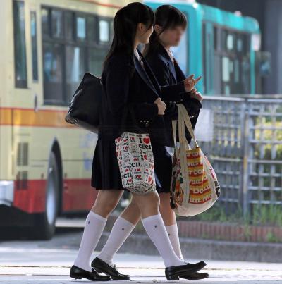 【画像】東京の女子高校生ってこんなんなのｗｗｗｗｗｗｗｗｗｗｗ