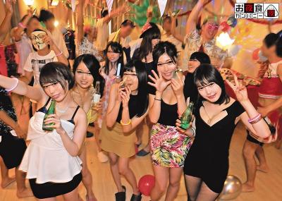 【画像+動画】 ボクの家がパーティ会場と化し、めちゃ可愛い女子たちとヤリまくり！！「パーッと盛り上がろうか！！」同級生が突然言い放ったこの一言でボクんちは大変な事に！？