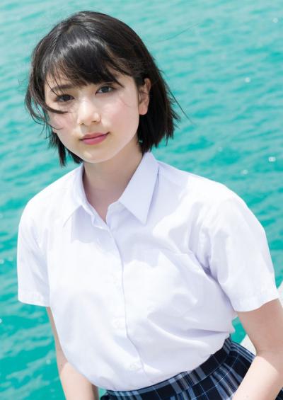 「シーサーも振り向くほどの美女」女優 池間夏海ちゃんの貴重すぎる水着グラビア画像！