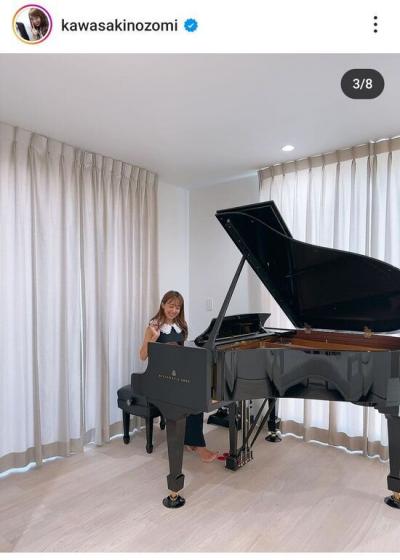 【画像】元AKB48・川崎希、6歳長男に1500万円のグランドピアノ購入「凄すぎ」「部屋が広い」