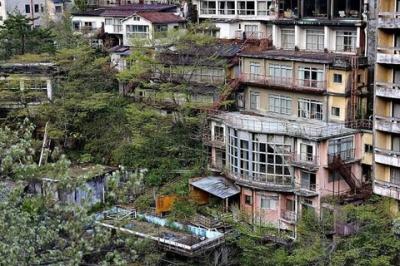 鬼怒川温泉、度重なる緊急事態宣言で廃墟になってしまう