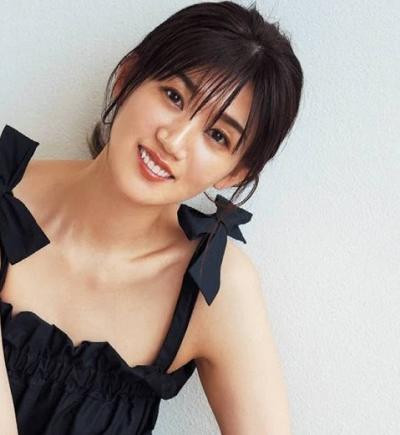 栗原恵　最新グラビア画像　７枚