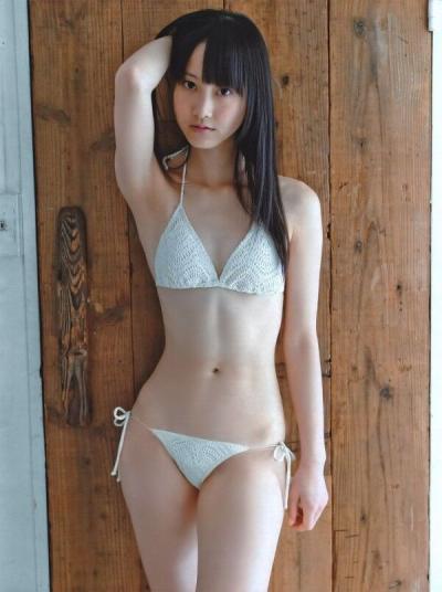 【元SKE48】松井玲奈（３１）、超セクシーな美背中大胆披露！