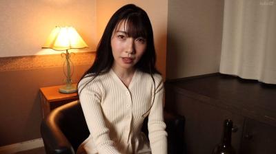 撮影会で人気の黒髪ロング巨乳美女・百瀬菜月、抜群のプロポーションをニプレス衣装で全開露出ｗｗ