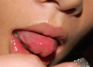 画像☆女の柔らかくてみずみずしい唇と舌の接写画像！このお口でフェラされたら…ｺﾞｸﾘ