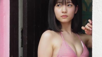 【モーニング娘。】北川莉央（１６）、水着写真集がドスケベすぎると話題に.....w