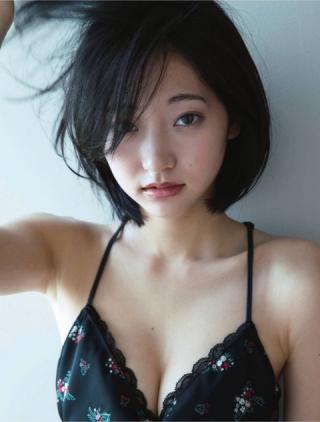 【２０歳のピュアセクシー】モデル・武田玲奈(20)のFRIDAY水着画像