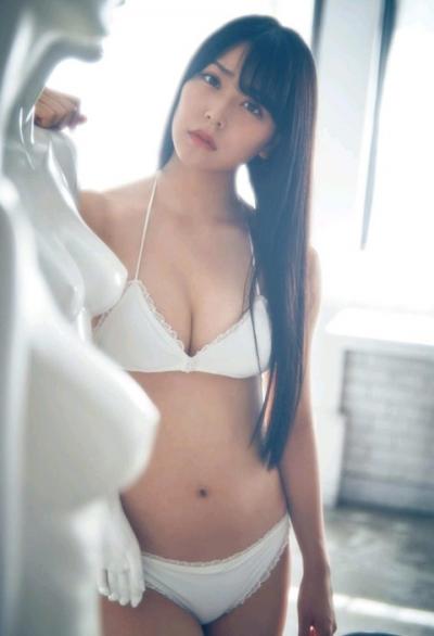 【innocent doll】NMB48・白間美瑠(22)の週刊誌水着画像