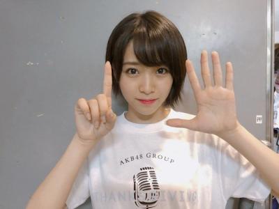 【画像】AKB48市川愛美さん、お乳の谷間を自撮りｗｗｗｗ
