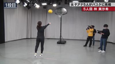 林美沙希アナ　ジャージが食い込むお尻！！【バスケ】