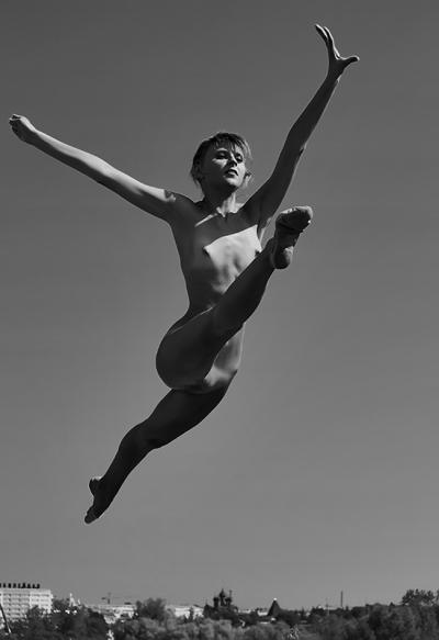 エッチなバレエダンサーが全裸でヌード姿になった画像の破壊力高すぎｗｗｗｗ[18枚]