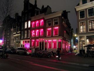 飾り窓と言うオランダ赤灯地区の風俗街の生々しい性行為の様子ｗｗｗｗ