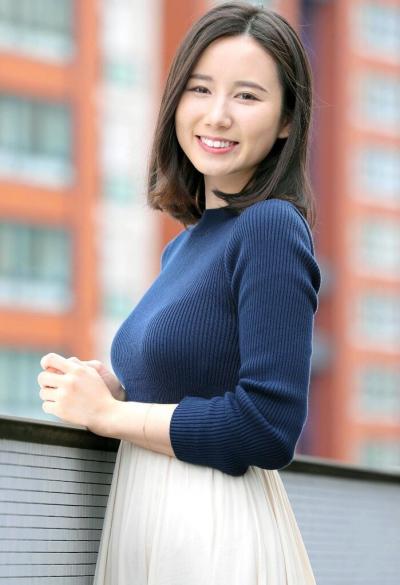 【女子アナ】森川夕貴アナ、ニットお〇ぱいがエッロすぎる.....