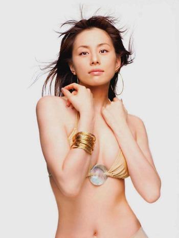 米倉涼子のオールヌード画像！特に乳首が観たい！エロ画像でシコれ！