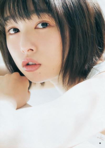 【木漏れ日の下で】女優・桜井日奈子(21)の週刊誌グラビア画像