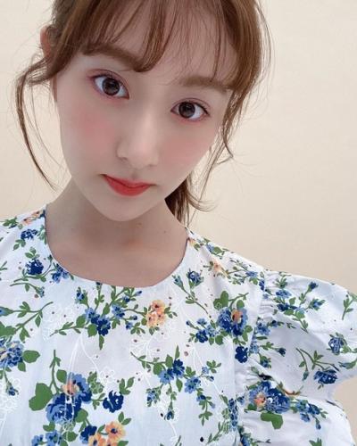 NGT48 研究生 加藤美南（21）可愛すぎる私服ワンピース＆ポニーテール姿披露！
