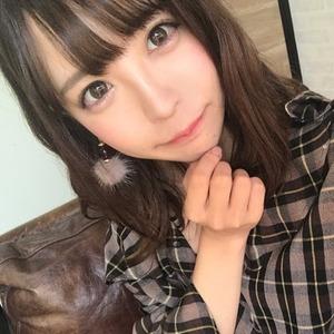 【清楚系ビッチ】自撮りめっちゃカワイイのに制服でおっさんとセクロスしちゃう子がこちらwww