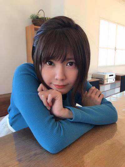 結婚発表した人気声優 竹達彩奈、過去に晒してた豊満ビキニおっぱいがエロいww