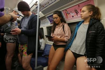 「パンツなしで地下鉄に乗ろう」　今年も世界各地で開催