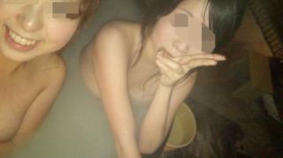 【流出画像】女の子のスマホに保存されてた女子会温泉旅行の写真がエロすぎて閲覧注意wwwwwww【画像30枚】