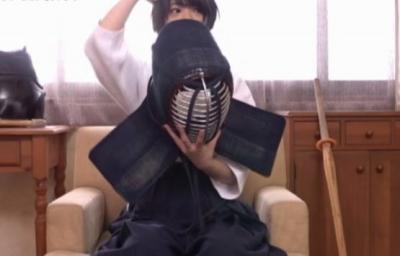 【画像】中高6年間を剣道に捧げた女性「素人のおっさんと戦って面で一本を取られた。女に生まれたのが悔しい」