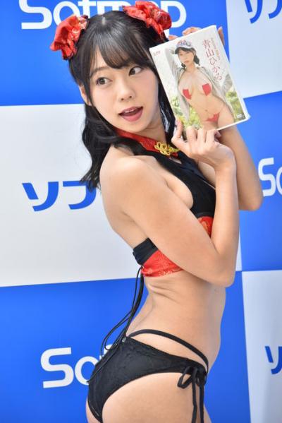 【絶妙なブス  ちょうどいいブス】B95W59H90、Ｉカップグラドル青山ひかるが1年ぶりイベントでこぼれそうなチャイナビキニに 	