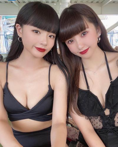 【画像】なんで女って水着で写真撮ってＳＮＳにこんなんアップするん？ｗｗ