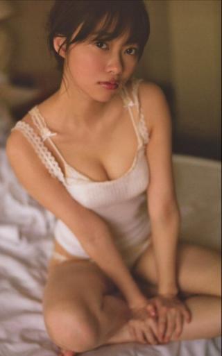 STU48指原莉乃ライブ中に裸で生着換え「熱湯風呂女子」エロ画像30枚！