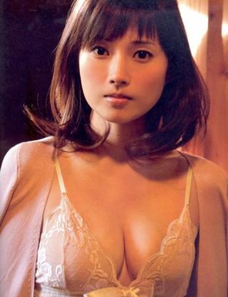 【人妻の誘惑】元モーニング娘・安倍なつみ(36)の下着画像まとめ