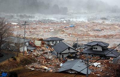  【画像】震災地でレイプするやつｗｗｗ