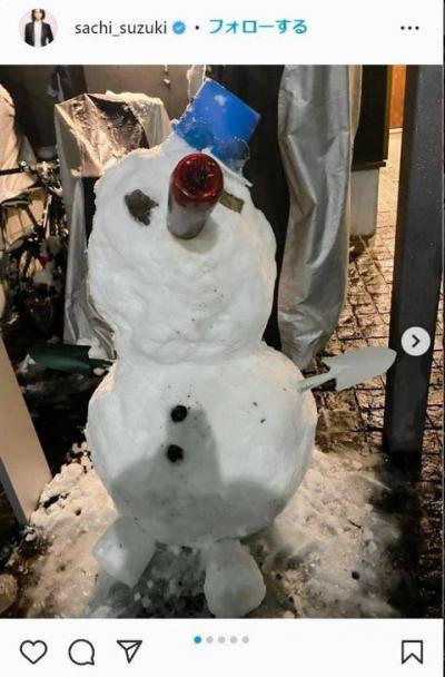 【画像】モデルまんさん「子供が作った雪だるまが陰キャにぐちゃぐちゃに壊されたの！絶対に許せない」