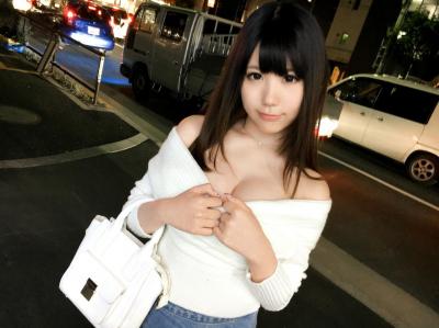 【画像＋動画】駅近くの道で知り合った可愛いＥカップ巨乳の18歳一見清楚なツルツルマンコの女の子がお口でご奉仕する画像で今からオナニーしてくる[25枚]