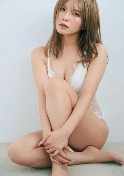 【All AppreciAte】AAA・宇野実彩子、36歳の誕生日に4年ぶり写真集発売 下着姿で美ボディを披露！！