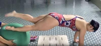 【動画】女子水泳選手のトレーニング、エロい