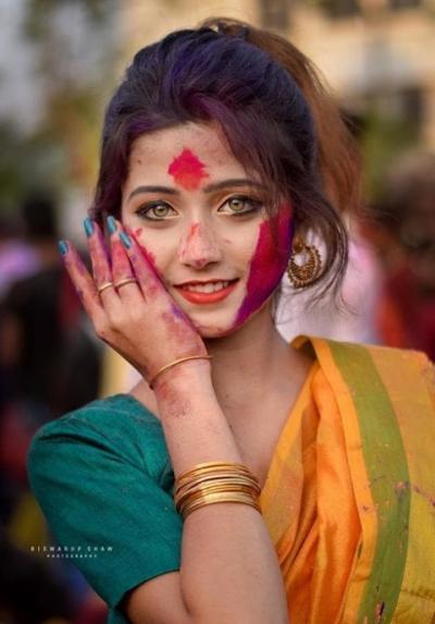 【画像】インド人の女性、ガチで美人過ぎる…