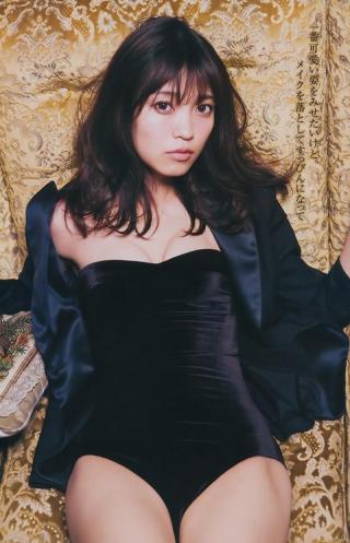 【めくれた真実】Pimm's・郡司英里沙(23)の週刊誌水着画像