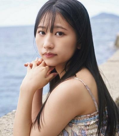 伊藤優絵瑠(HKT48)最新グラビア水着画像　10枚