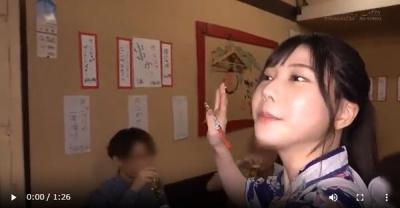 【動画】センペロ居酒屋で働く女子大生店員、可愛い