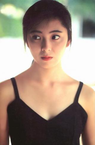 最近またTVの露出が増えてきた女優の有森也実さんの大人の魅力たっぷりのグラビア画像まとめ