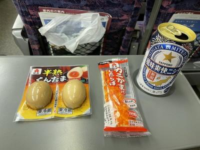 【画像】合法ロリ巨乳グラドルの長澤茉里奈さん、新幹線での食事が完全にオッサン