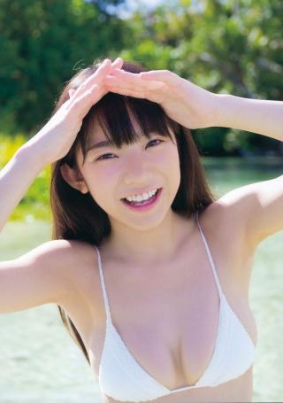 【長澤茉里奈 画像　抜いた】童顔界のトップに君臨するＦカップクイーンまりちゅうの最新水着グラビア！！顔は童顔なのに身体は立派な大人だわｗｗ