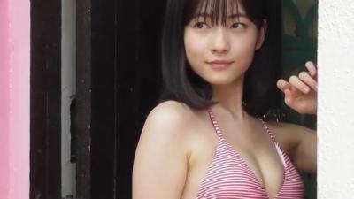 【動画】モーニング娘。北川莉央(16)、写真集の水着姿初公開！！