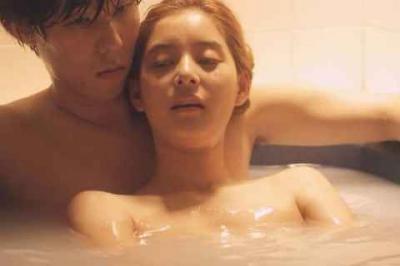 新木優子、全裸ヌードで男と入浴！おっぱいの谷間がエロすぎるｗｗｗｗ【動画あり】