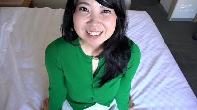 元コスプレイヤーの95cmIカップ爆乳奥様。マシュマロ爆乳で包み込むパイズリにウットリ