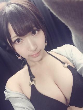 桐生美希　グランプリ！ショートカット美女グラドルの巨乳水着おっぱい画像