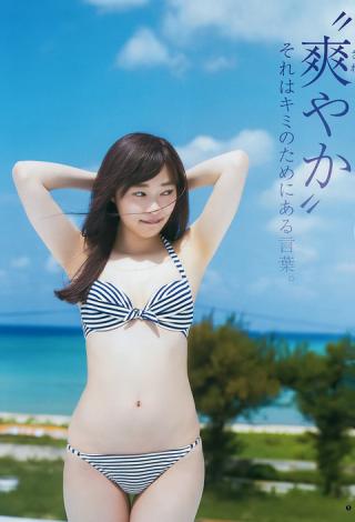 日本で一番人気のアイドル指原莉乃ちゃんの美脚が際立つ水着グラビア画像!!