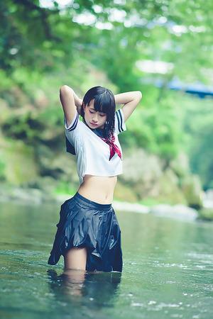 暖かい季節に思いをはせて！美少女JKの水辺の爽やかエロス画像！